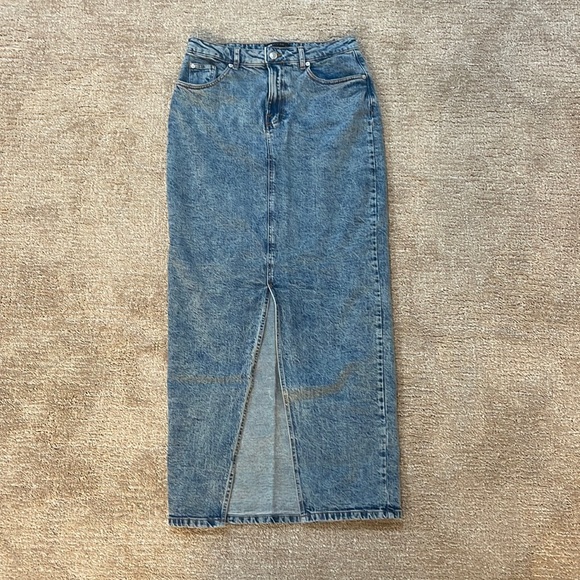 Long Denim pencil skirt with middle front slit. Bought and never wore. - Picture 1 of 4